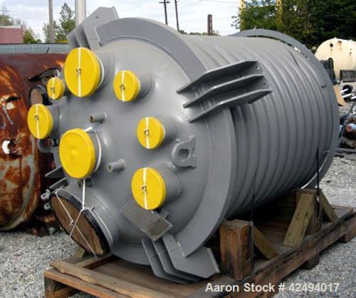 Unused- De Dietrich Glass Lined Reactor Body, 500 Gallon. Internal rated 130 psi & Full Vacuum at 500 degrees F. (2) Zone 1/2 pipe jacket rated 450 psi at 500 degrees F. 3008 Blue glass, (3) side wal...