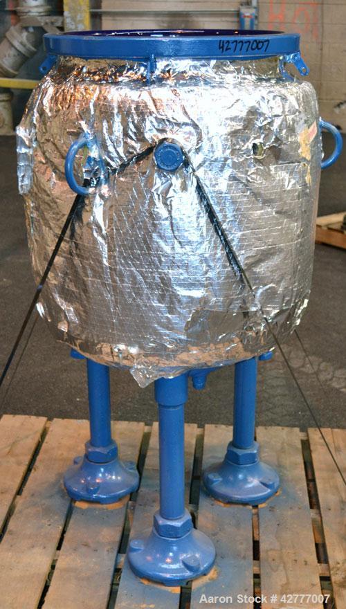 Used De Dietrich Clamp Top Glass Lined Reactor, 30 Gallon, 9115 Blue Glass. Vertical. Approximately 19-1/2 diameter x 24 straight side, dished bolt on top, dish bottom. Internal rated 150/FV psi at 5...