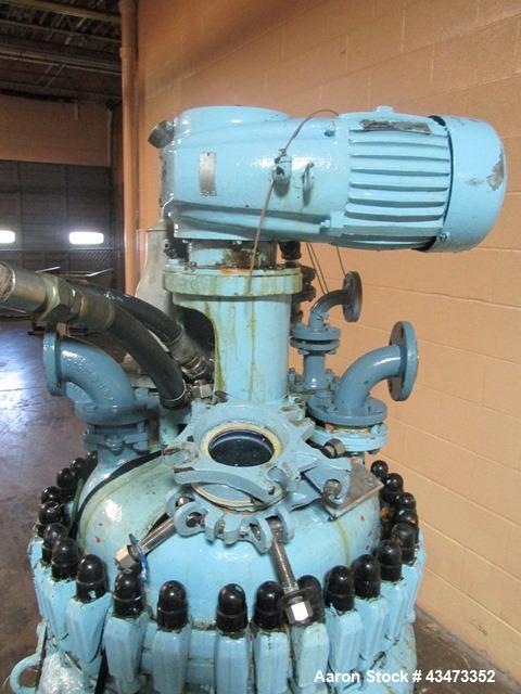 Used De Dietrich Glass Lined Reactor, 50 Gallon, 3008 Glass. Internal rated 300 psi & Full Vacuum at 400 degrees F. Jacket rated 150 psi at 400 degrees F. 2hp Lenz agitator drive with mechanical seal...