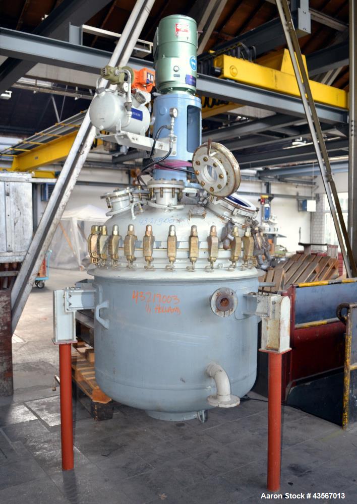 Used De Dietrich Glass Lined Reactor, 700 Liter (184.97 Gallon), 3008 Blue Glass, Vertical. Approximately 38" diameter x 32" straight side. Dished clamp on top, dished bottom. Internal rated -1/6 bar...