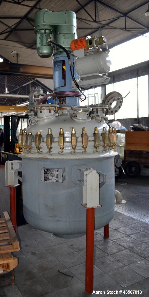 Used De Dietrich Glass Lined Reactor, 700 Liter (184.97 Gallon), 3008 Blue Glass, Vertical. Approximately 38" diameter x 32" straight side. Dished clamp on top, dished bottom. Internal rated -1/6 bar...