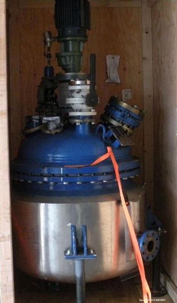 Used DeDietrich Glass Lined Reactor, 75 Gallon, 3009 Blue Glass. Internal rated 100 psi and full vacuum at 500 degrees F, jacket rated 150 psi and full vacuum at 500 degrees F. Bolted top. 304 Stainl...