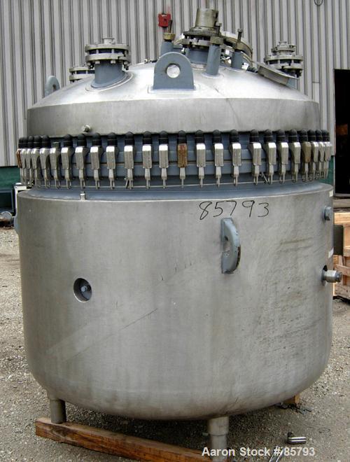 Used De Dietrich Glass Lined Reactor, 500 Gallon, 3008 Glass, Vertical. Approximately 62" diameter x 54" straight side, bolt-on dished top, dish bottom. Internal rated 35 PSI/FV at 335 Degrees F, car...