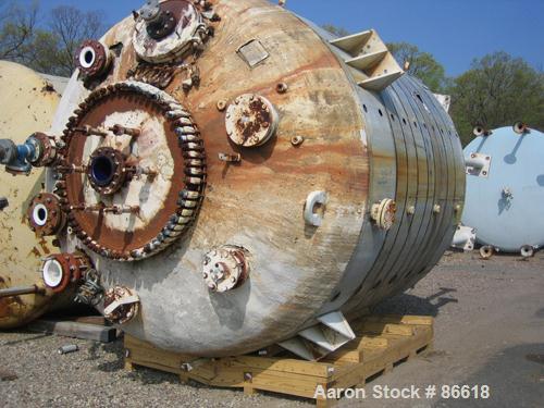 Used De Dietrich Glass Lined Reactor Body, 5000 Gallon, 3008 Blue Glass, Vertical. Approximately 108'' diameter x 108'' straight side, dish top and bottom. Internal rated 100 PSI at 400 Degrees F, ja...