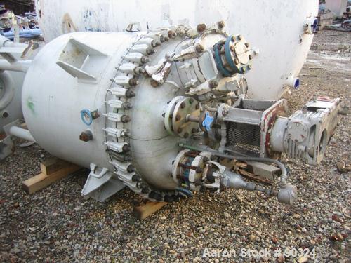 USED: Dedietrich approximately 200 gallon glass lined reactor. Rated 90 psi/full vacuum internal @ 500 deg F. 3008 glass. Jacket rated 105 psi @ 500 deg F. With 3 BRC agitator and H baffle. NB stampe...