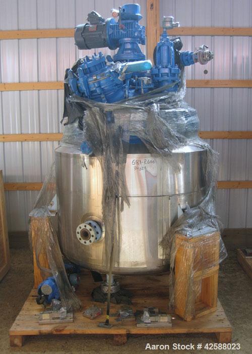 Used Pfaudler Glass Lined Reactor, 200 gallon, model E40-200-100-150. 40" Diameter x 30" straight side. 2:1 Elliptical bolt on head, 2:1 elliptical bottom. Internal rated 100 psi/FV at -20 to 450 deg...