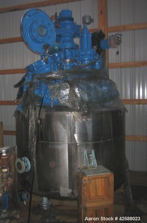 Used Pfaudler Glass Lined Reactor, 200 gallon, model E40-200-100-150. 40" Diameter x 30" straight side. 2:1 Elliptical bolt on head, 2:1 elliptical bottom. Internal rated 100 psi/FV at -20 to 450 deg...