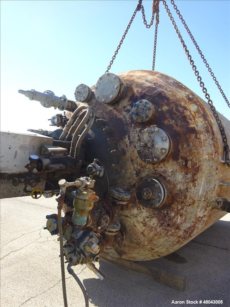 Used Pfaudler Glass Lined Reactor, 4,000 Gallon, Vertical.