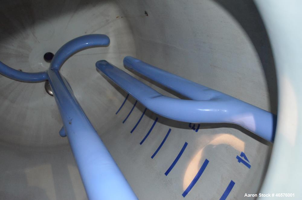 Used Pfaudler Closed Top Glass Lined Reactor, 500 Gallon, Vertical.