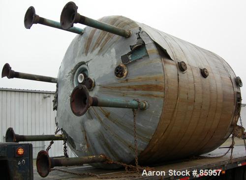 USED: Pfaudler 4000 gallon glass lined reactor, model RA-96. 96" diameter x 113" straight side. Internal rated 95 psi/full vacuum @ 450 deg F. Jacket rated 90 psi @ 450 deg F. Internal has pharmaceut...
