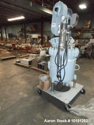 Used- Pfaudler, Glass Lined Reactor Vessel (Approximately 30 Gallon). Rated 150 psi/full vacuum at 450f internal maximum wor...