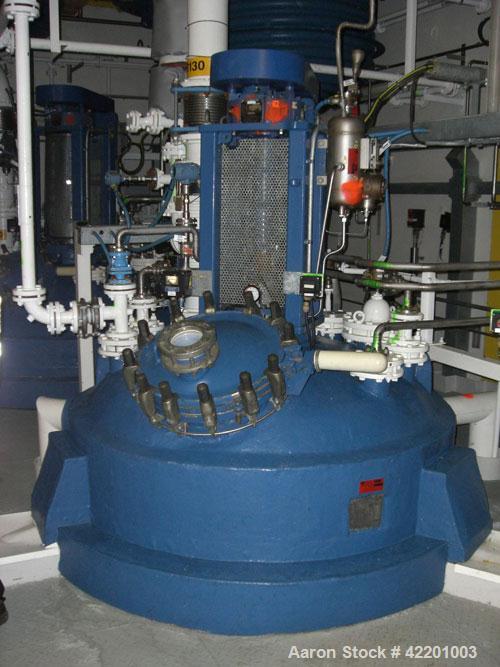 Used Pfaudler Glass Lined Reactor, 660 gallon (2,500 liter), vertical. Welded dished top and bottom. Internal rated 6.6 bar/full vacuum (95 psi/FV) at -29 to 200 deg C (-20 to 392 F). Mild steel jack...