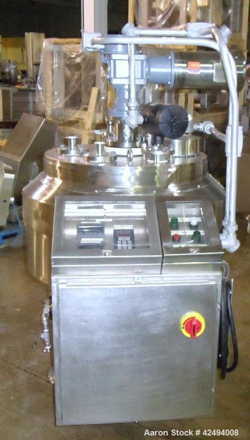 Used Pfaudler Glass Lined Reactor, 15 Gallon. Flat top, coned bottom. Internal rated 100 PSI & FV at 450 Degrees F, stainless steel jacket rated 100 PSI at 450 Degrees F. Pfaudler DTW agitator drive ...