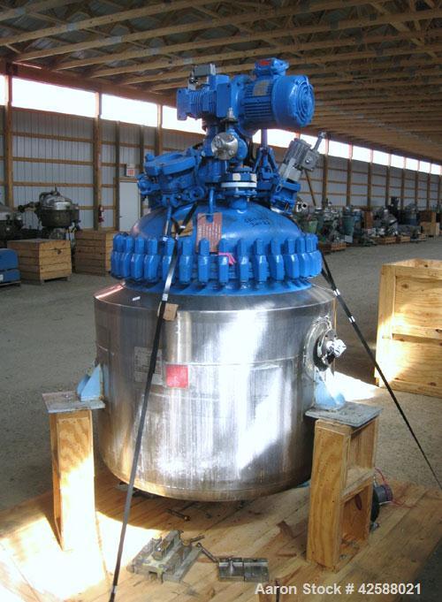 Used Pfaudler Glass Lined Reactor, 100 gallon, model E32-100-100-150. 32" Diameter x 24" straight side. 2:1 Elliptical bolt on head, 2:1 elliptical bottom. Internal rated 100 psi/FV at -20 to 450 deg...