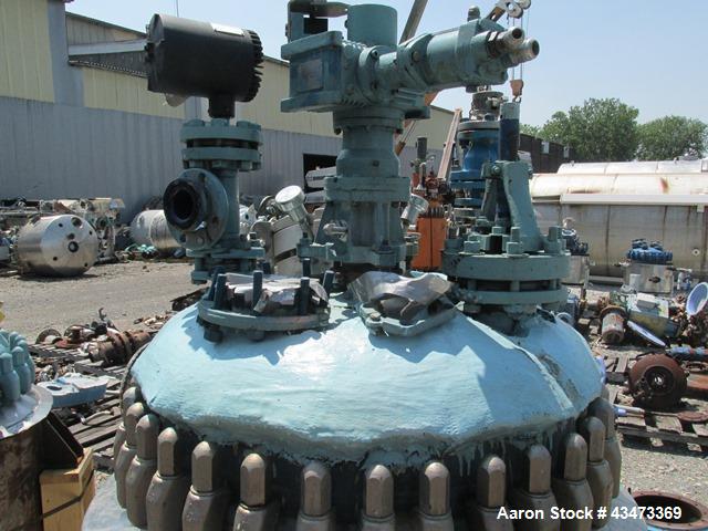 Used Pfaudler Glass Lined Reactor, 100 Gallon. Internal rated 150 psi & Full Vacuum at 450 degrees F, vessel top rated 100 psi & Full Vacuum at 450 degrees F. Jacket rated 150 psi at 520 degrees F. 2...