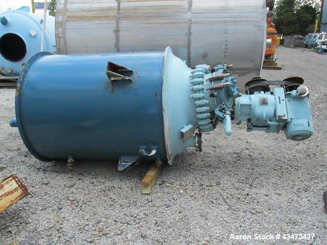 Pfaudler Glass Lined Reactor, 500 Gallon. Internal rated 100 psi & Full Vacuum at 450 degrees F. Jacket rated 100 psi at 450 degrees F. 10hp 4DTW Pfaudler agitator drive with mechanical seal, 230/460...