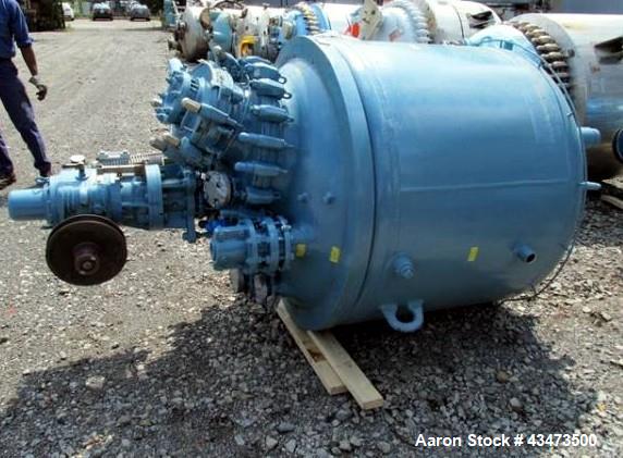 Used Pfaudler Glass Lined Reactor, 300 Gallon, 5015 Glass, Vertical. Internal rated 100 psi & Full Vacuum at 450 degrees F. Jacket rated 100 psi at 450 degrees F. 4 DTW Pfaudler agitator drive with m...
