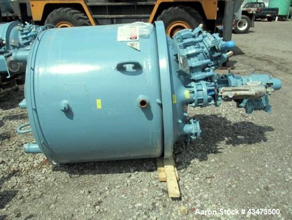 Used Pfaudler Glass Lined Reactor, 300 Gallon, 5015 Glass, Vertical. Internal rated 100 psi & Full Vacuum at 450 degrees F. Jacket rated 100 psi at 450 degrees F. 4 DTW Pfaudler agitator drive with m...