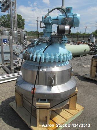 Used Pfaudler Glass Lined Reactor, 100 Gallon, 9115 Glass. Internal rated 150 psi & Full Vacuum at 450 degrees F. Jacket rated 90 psi at 450 degrees F. 5hp DTW Pfuadler agitator drive with mechanical...
