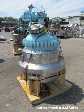 Used Pfaudler Glass Lined Reactor, 100 Gallon, 9115 Glass. Internal rated 150 psi & Full Vacuum at 450 degrees F. Jacket rated 90 psi at 450 degrees F. 5hp DTW Pfuadler agitator drive with mechanical...