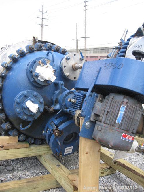 Used Pfaudler Glass Lined Reactor, 100 gallon, 32" diameter x 33" straight side, rated 100 psi and full vacuum at 450 F internal, jacketed for 90 psi and full vacuum at 350 F, 2.5 DTW Pfaudler agitat...