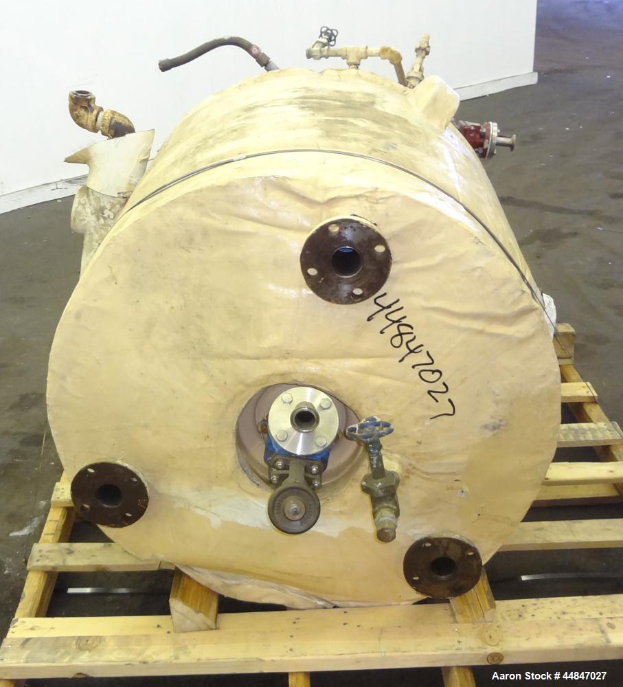 Used Pfaudler Clamp Top Glass Lined Reactor, 100 Gallon, 9119 Blue Glass, Vertical.  Approximately 30" diameter x 36" straight side, dished clamp top, dish bottom.  Internal rated 25/full vacuum psi ...