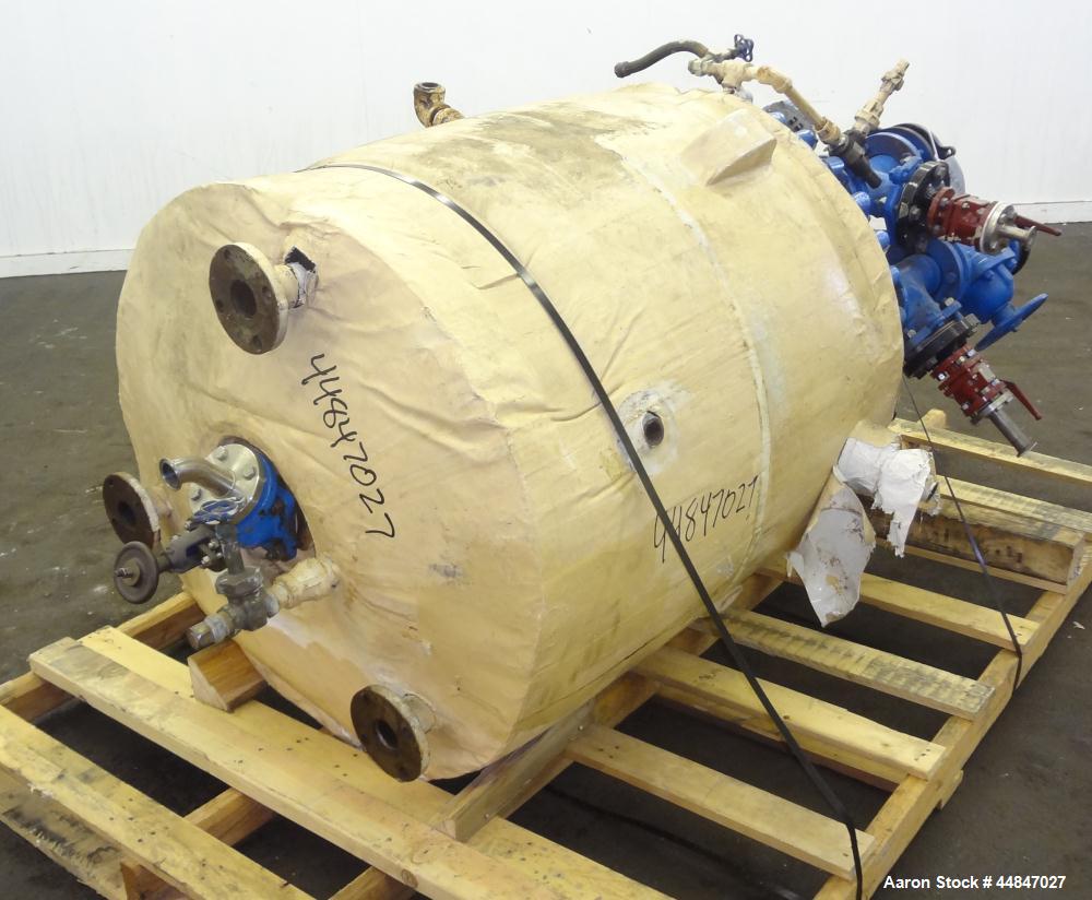 Used Pfaudler Clamp Top Glass Lined Reactor, 100 Gallon, 9119 Blue Glass, Vertical.  Approximately 30" diameter x 36" straight side, dished clamp top, dish bottom.  Internal rated 25/full vacuum psi ...