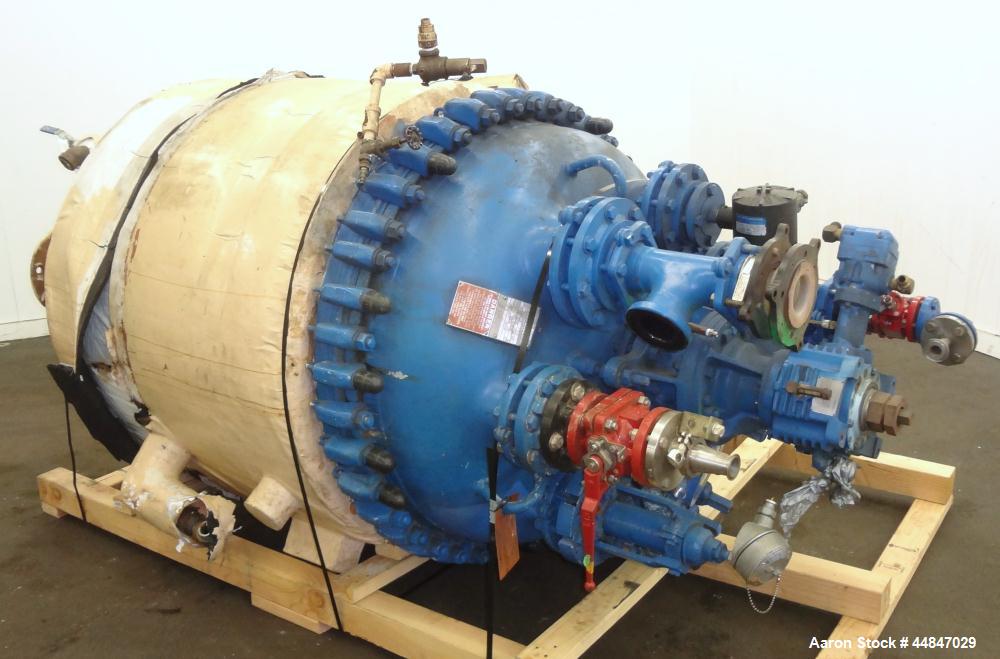 Used Pfaudler Clamp Top Glass Lined Reactor, 200 Gallons, 9115 Blue Glass, Vertical.  Approximately 40" diameter x 36" straight side, dished clamp top, dish bottom.  Internal rated 100/full vacuum ps...