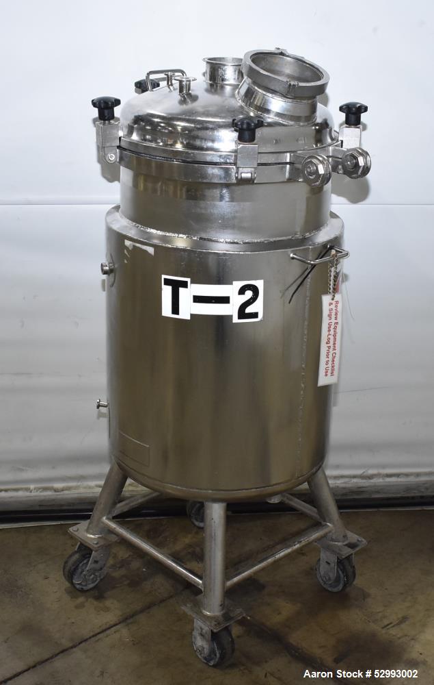 Used Alloy Products 30 Gallon Pressure Vessel / Mix Tank, Stainless Steel, Vertical. Approximate 18" diameter x 28" straight side. Hinge dished top, dished bottom. Internal rated 50 psi at -20 to 200...