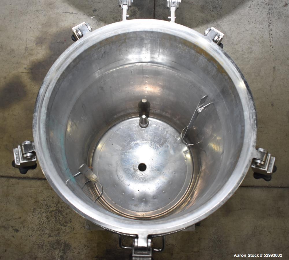 Used Alloy Products 30 Gallon Pressure Vessel / Mix Tank, Stainless Steel, Vertical. Approximate 18" diameter x 28" straight side. Hinge dished top, dished bottom. Internal rated 50 psi at -20 to 200...