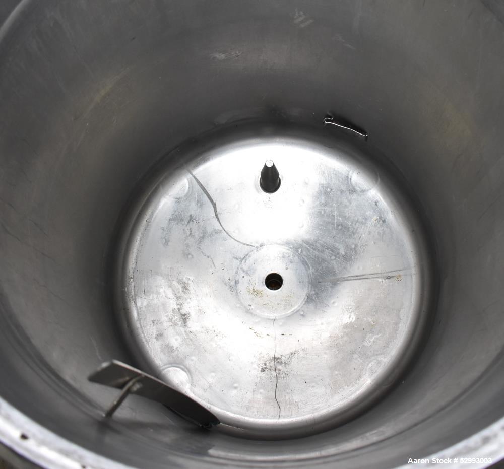 Used Alloy Products 60 Gallon Pressure Vessel / Mix Tank, Stainless Steel, Vertical. Approximate 24" diameter x 30" straight side. Hinge dished top, dished bottom. Internal rated 50 psi at -20 to 300...