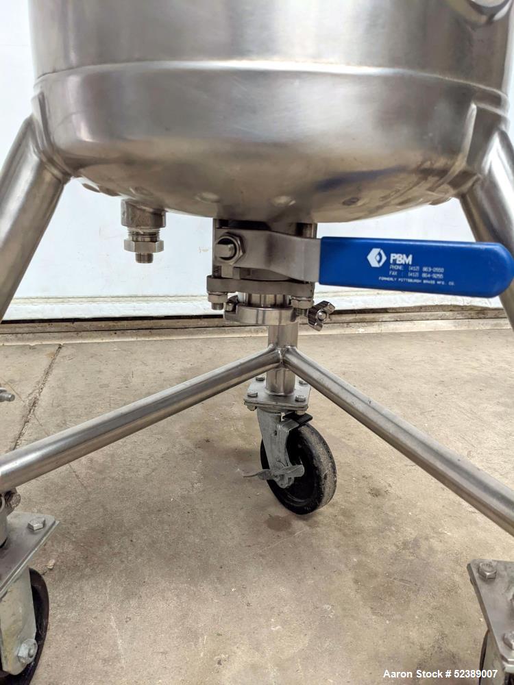 Used B and G Machine Reactor, Approximate 15 Gallon, 316L Stainless Steel, Vertical. Approximate 14" diameter x 19" straight side. Dished bolt-on top, dished bottom. Internal rated 145 psi/FV at -20 ...