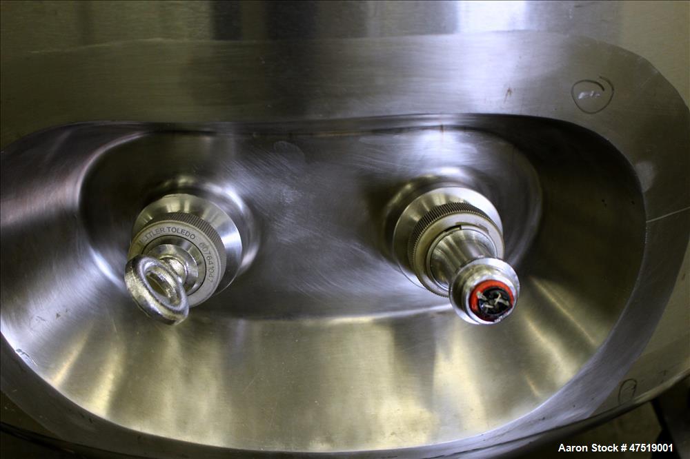 Used DCI Reactor, 68.6 Gallons (260 Liter), 316L Stainless Steel, Vertical.