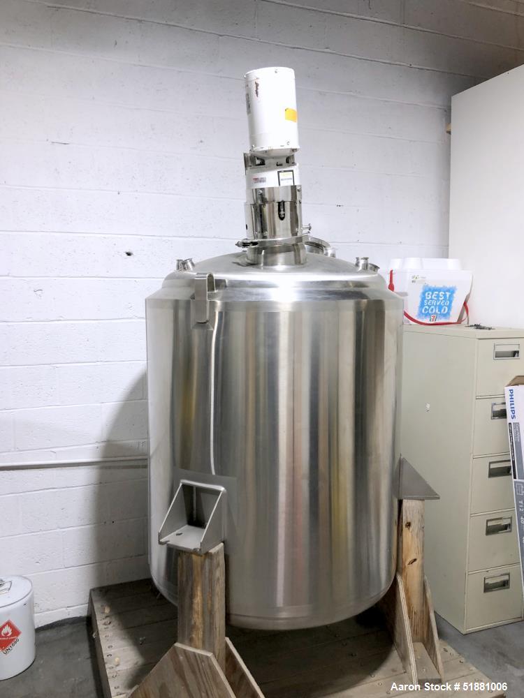 Used DCI Reactor, 200 Gallon, 316 Stainless Steel, Vertical. Approximate 36" diameter x 42" straight side. Dished top and bottom. Internal rated 50 psi / FV at -20 to 300 degrees F. 304 Stainless ste...