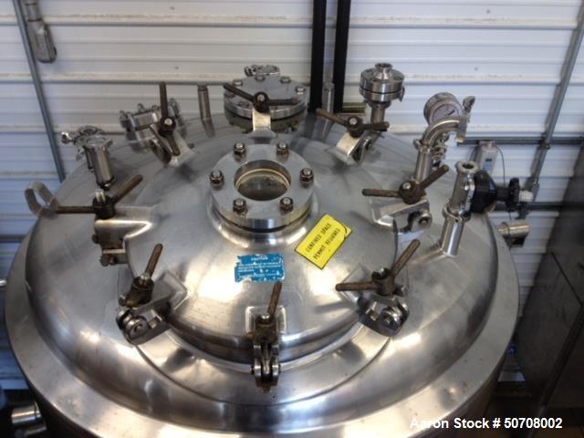 Used Mueller "F" Tank, 1600 Liter (422 Gallon)
