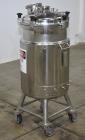 Used Alloy Products 30 Gallon Pressure Vessel / Mix Tank, Stainless Steel, Vertical. Approximate 18