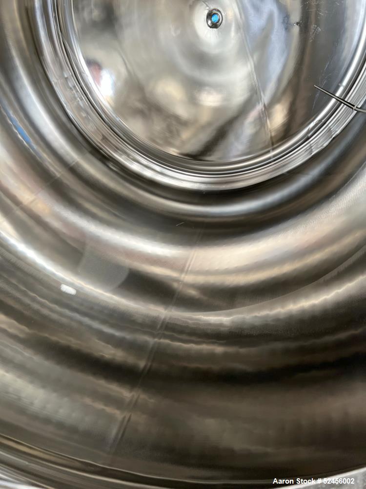 Used Mueller Reactor, 2,641 Gallon (10,000 Liter), Model F, 316L Stainless Steel, Vertical. 90" Diameter x 90" straight side, dished top and bottom. Internal rated 50 psi/Full Vacuum at -7 to 300 deg...