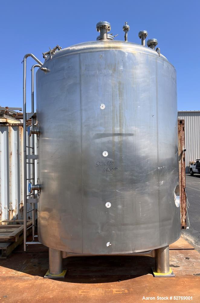 Used- Stainless Steel Fabrication Reactor, 3,000 Gallon, 316 Stainless Steel.  Vertical, 95" diameter x 114" straight side. ...