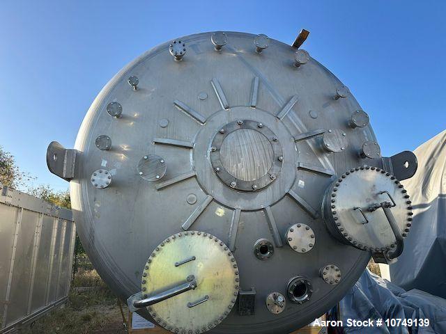 Unused 23,648 Gallon 316 Stainless Steel Vertical Reactor – 475 HP Agitator, Jacketed, Dish Top & Bottom