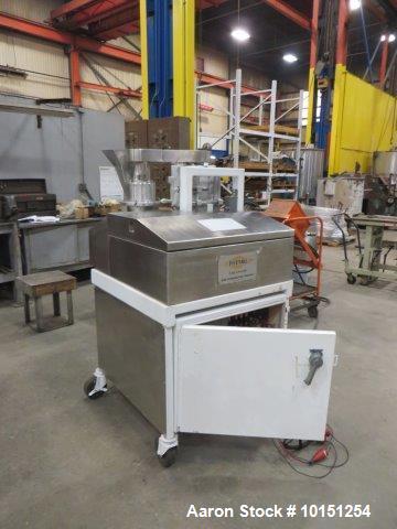 Used- Fitzpatrick Chilsonator Model DM 1.5LX8D