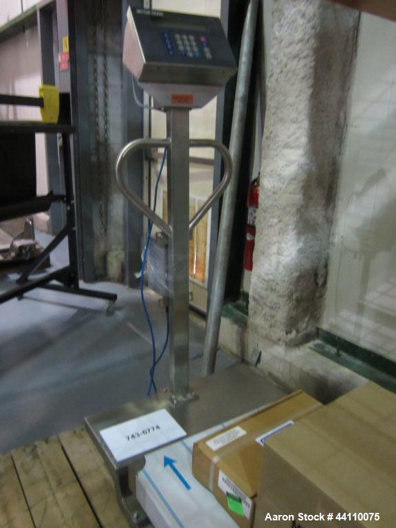 Unused- Mettler Toledo Scale 500 kg Max (0.1 kg division) Portable Toledo Puma Floor Scale