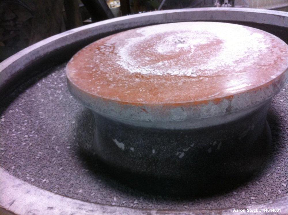 Used Almco 4 Bowl Vibratory System, Model OR-10V.  (4) Bowls are 10 cubic feet each, 15' x 30" conveyor, 8' screen separator.  Includes complete emptying system and full return of media.