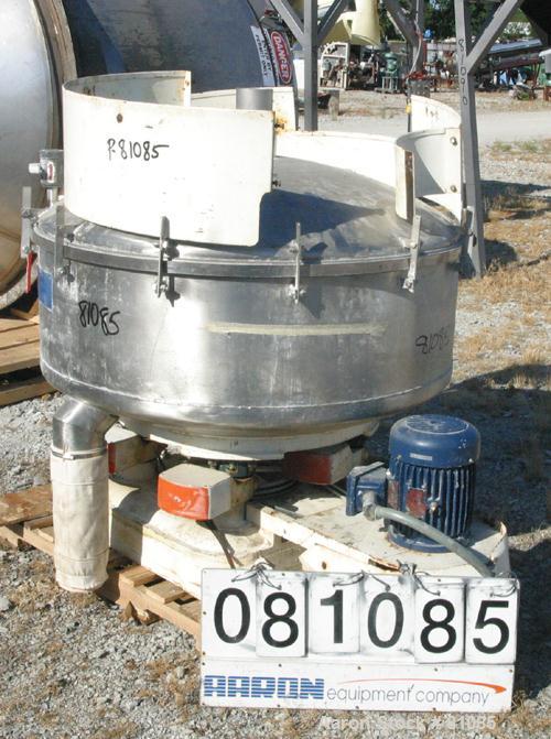 USED: BF Gump pneumatic incline screener, model CP43. 48" diameter, 304 stainless steel, operating at 15 psig, 6" inlet, 5" outlet, 3 screens, 33 square foot total screen area. Driven by a 2 hp, 3/60...