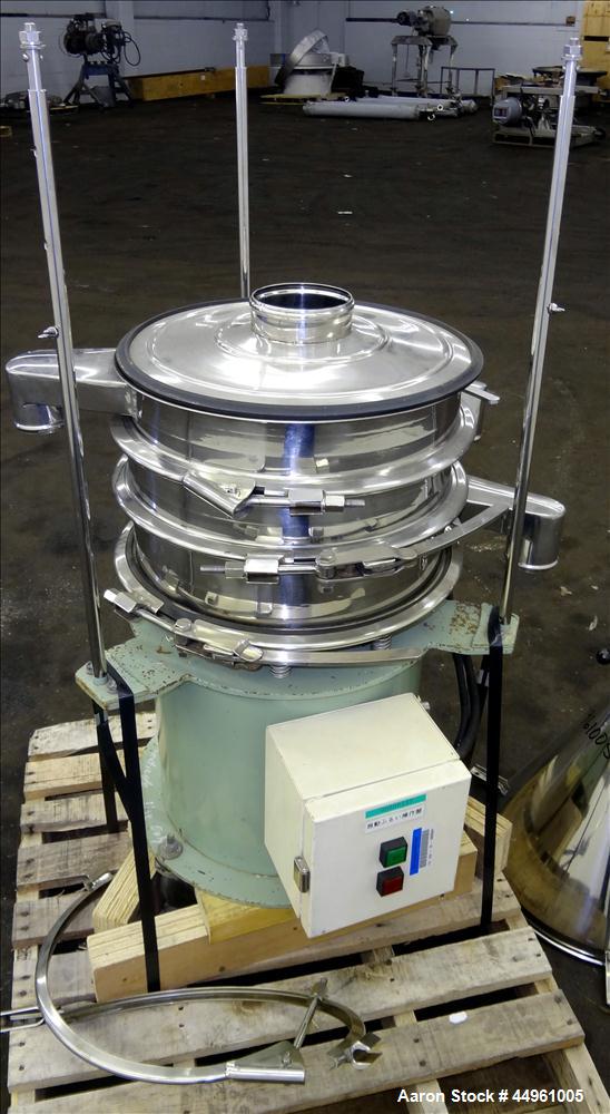 Used Dalton Company Vibrating Screener, Model 402, 304 Stainless Steel. Apprixmate 14" diameter, double deck, 3 separation with top cover. Driven by a 0.4kw, 3/60/220 volt, 3440 rpm motor. Includes a...