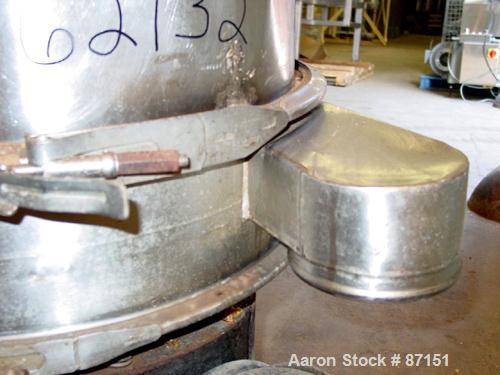 USED: Kason screener, stainless steel. 24" diameter, single deck, 1 separation. No top cover. Driven by a 1/3 hp, 3/60/230/460 volt motor. Mounted on a carbon steel base.