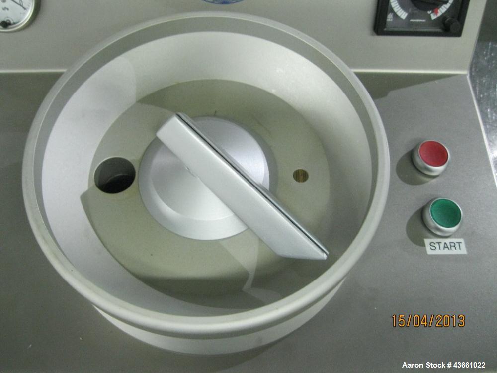 Used Minox Jet Sieve, Model MLS200