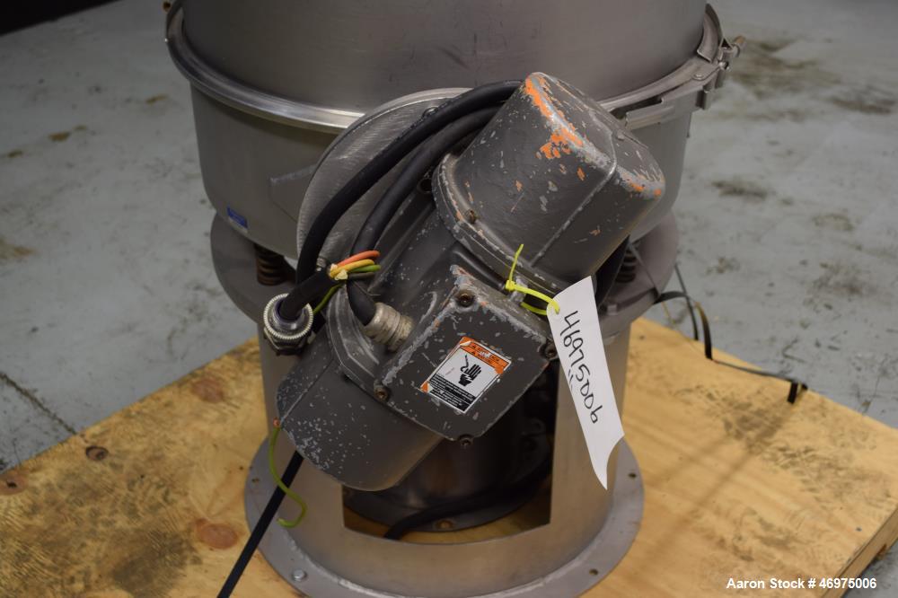 Used Midwestern Industries Low Profile Wet Scalping Screener, Model MLP24S6-10, 304 Stainless Steel. Approximate 24" diameter single deck, single separation. Top cover, screen, bottom outlet. Driven ...