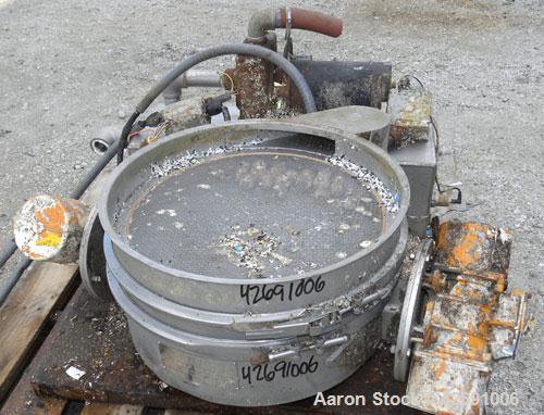 Used Midwestern Industries Low Profile Wet Scalping Screener, Model MLP24S6-3, 304 Stainless Steel. 22-1/2’’ Diameter single deck, 2 separation. No top cover, ball cleaning deck. Bottom outlet with a...