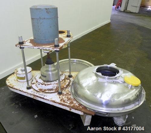 Used Sprout Waldron Pedestal Sifter, Model PS17, 304 Stainless Steel. Single deck, 2 separation. 1.4 Square feet gross screening area. Capacity approximately 1500 to 1700 pounds per hour depending on...