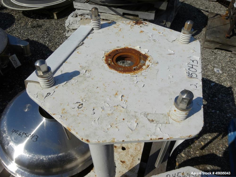 Used Sprout Waldron Pedestal Sifter, Model PS34, Stainless Steel. Approximate 32" diameter single deck, 2 separation. 5 Square feet gross screening area. Capacity approximately 8000 to 16000 pounds p...